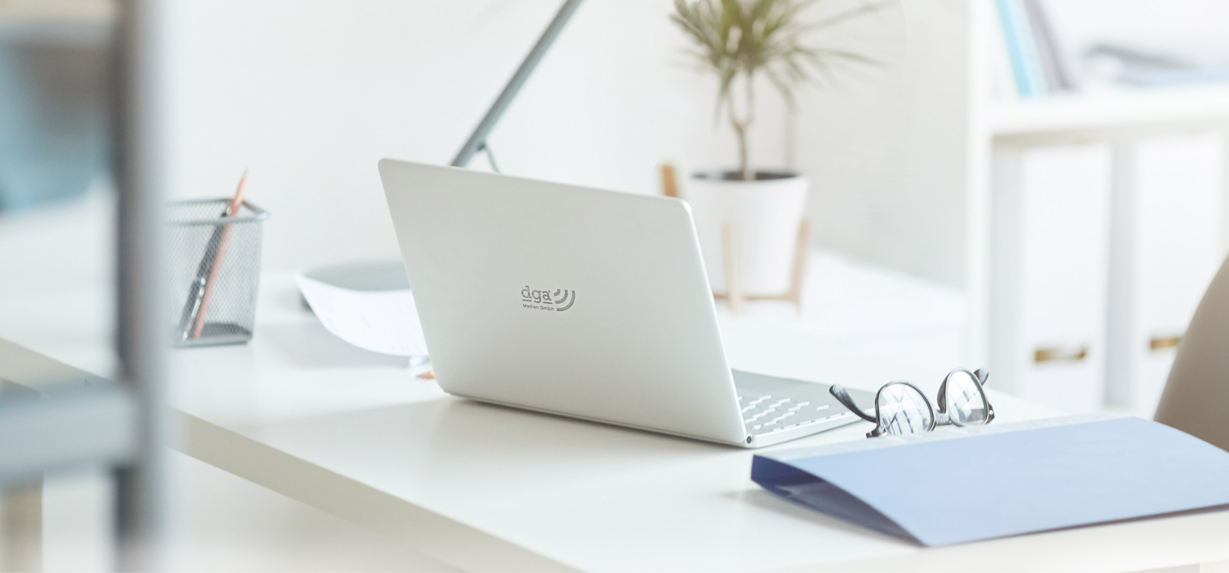 DGA-Medien GmbH - Homepage Header